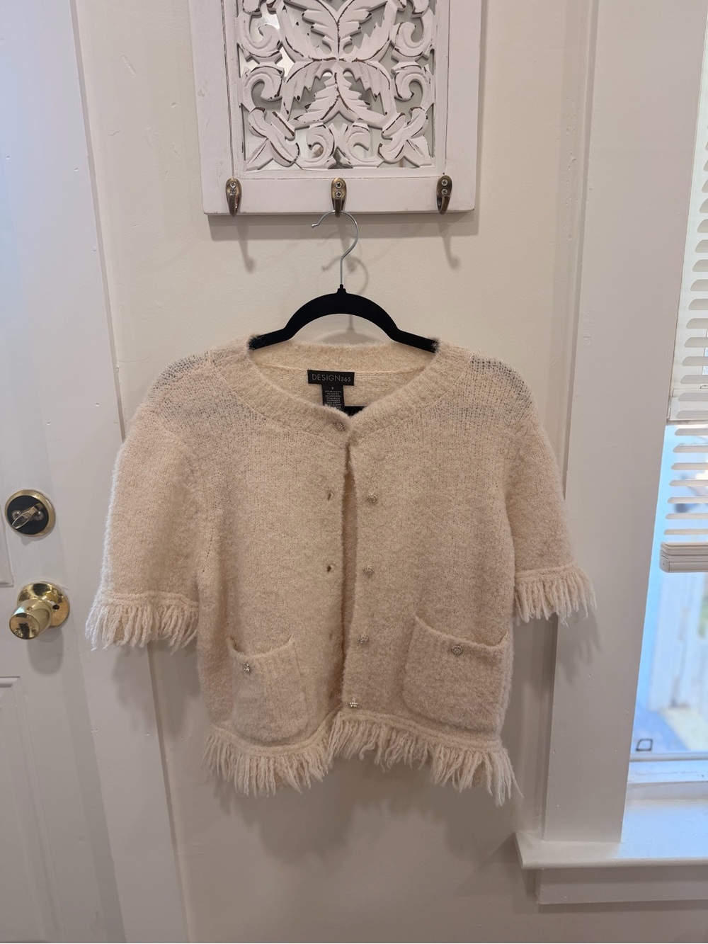 Design365 Cream Fringe Pocket Short-Sleeve Cardigan